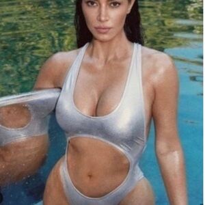 SKIMS Signature Swim Nickel
Metallic Cut Out Monikini